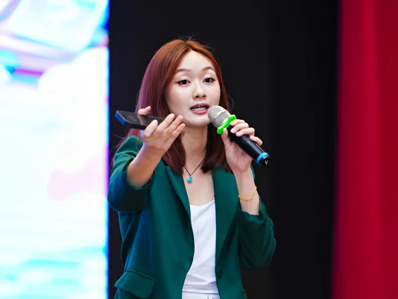 主理人 Pang Xing Yi